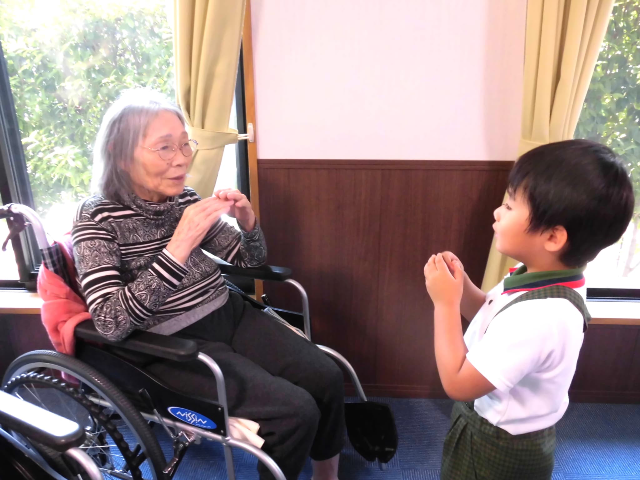 6月幼稚園児との交流